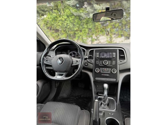 2018 MEGANE 1.5dCI TOUCH 117.000km OTOMATİK 2 PARÇA BOYA