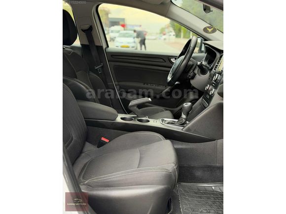 2018 MEGANE 1.5dCI TOUCH 117.000km OTOMATİK 2 PARÇA BOYA