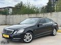 EFE'de 2011 MODEL CAM TAVANLI OTOMATİK VİTES E250 CDI PREMİUM...