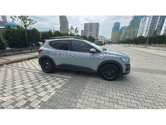 Galeriden Dacia Sandero Stepway 1.0 Tce Prestige 2021 Model İstanbul