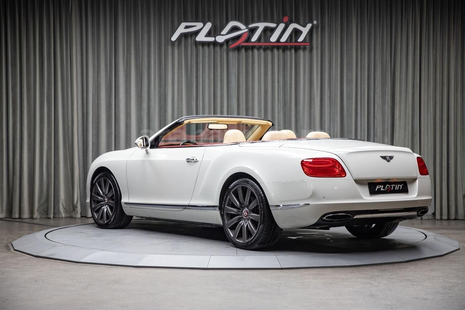 Galeriden Bentley Continental GTC 2012 Model İstanbul 125.588 km Beyaz 4
