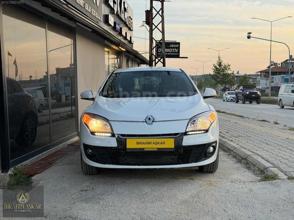 2013 MEGANE İCON 1.5 DCİ manuel 6 ileri 110 BG 163.000 km