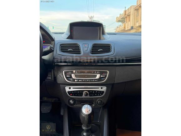 2013 MEGANE İCON 1.5 DCİ manuel 6 ileri 110 BG 163.000 km