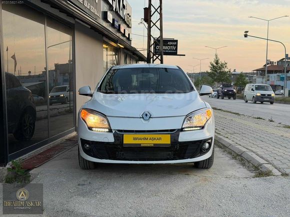 2013 MEGANE İCON 1.5 DCİ manuel 6 ileri 110 BG 163.000 km