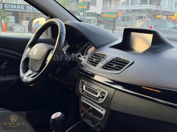 2013 MEGANE İCON 1.5 DCİ manuel 6 ileri 110 BG 163.000 km