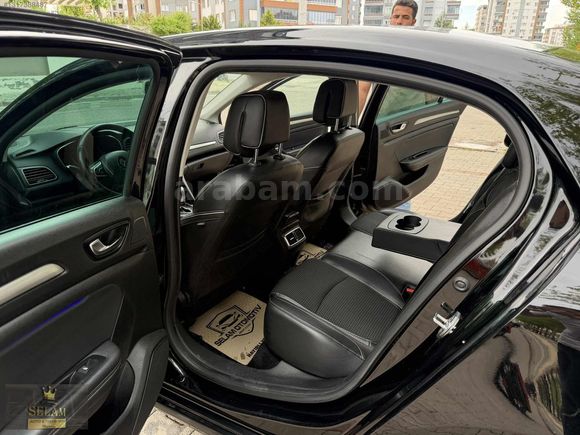 İLK ELDEN HATASIZ BOYASIZ FULL PAKET MEGANE-4