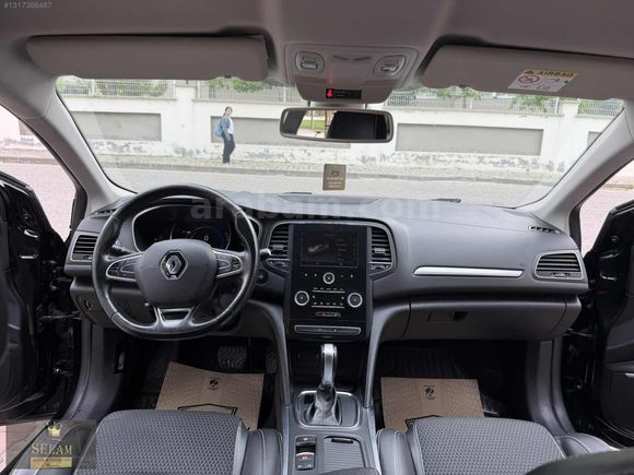İLK ELDEN HATASIZ BOYASIZ FULL PAKET MEGANE-4