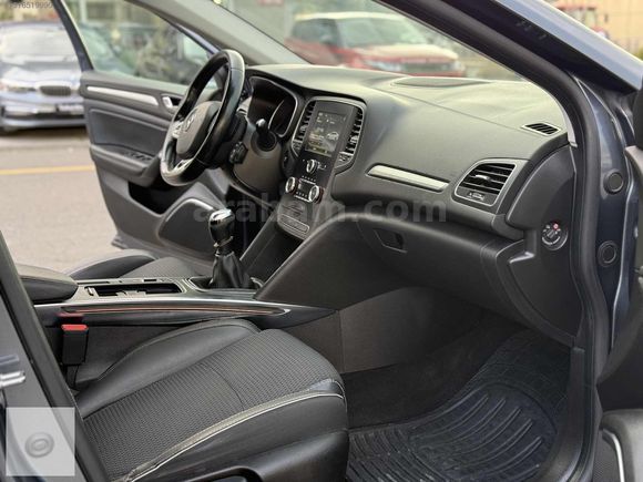 2017 RENAULT MEGANE 1.5 DCİ İCON HATASIZ BAKIMLI ÇEKİ DEMİRLİ