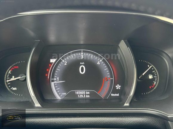 ÇAKIR AUTO'DAN DEGİŞENSİZ BAKIMLI MEGANE
