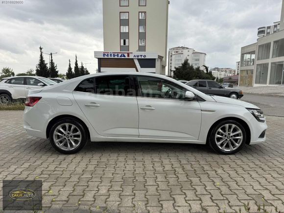 ÇAKIR AUTO'DAN DEGİŞENSİZ BAKIMLI MEGANE