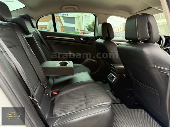 ÇAKIR AUTO'DAN DEGİŞENSİZ BAKIMLI MEGANE
