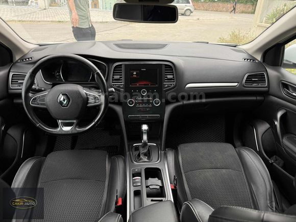 ÇAKIR AUTO'DAN DEGİŞENSİZ BAKIMLI MEGANE