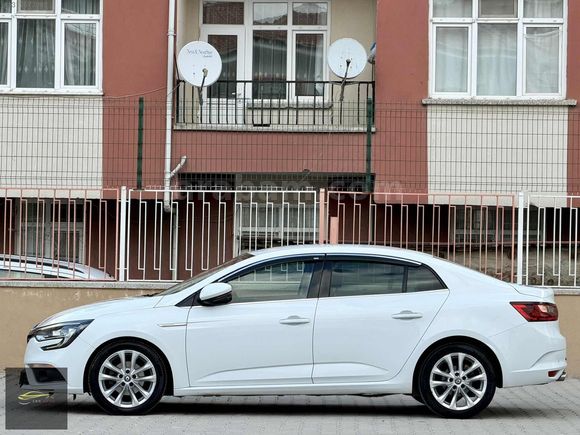 ERN AUTO'DAN 2017 ÇKŞ'Lı MEGANE 1.5 DCI ICON 159 BIN KM BOYASIZ