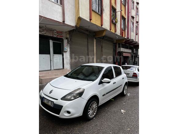 Sahibinden Renault Clio 1.5 dCi Authentique 2010 Model  284.000 km Beyaz