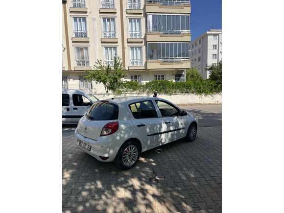 Sahibinden Renault Clio 1.5 dCi Authentique 2010 Model  284.000 km Beyaz