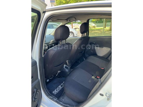 Sahibinden Renault Clio 1.5 dCi Authentique 2010 Model  284.000 km Beyaz
