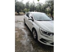 Sahibinden Renault Megane 1.3 TCe Joy Comfort 2022 Model  19.000 km Beyaz