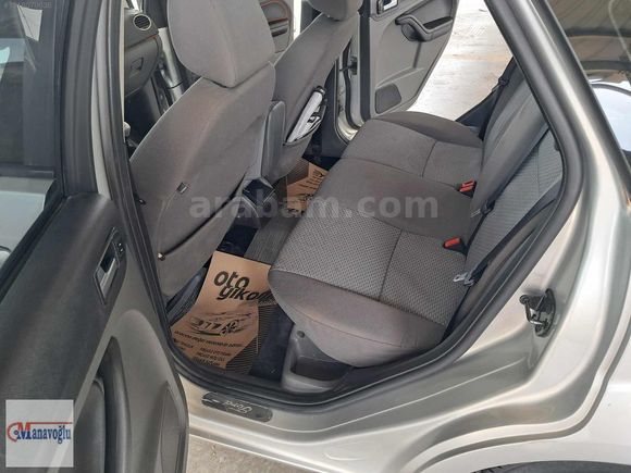2008 MODEL FORD FOCUS 1.6 110HP DEĞİŞENSİZ 2.5 PARÇA BOYA
