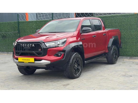 2025 HILUX GR SPORT HATASIZ BOYASIZ KAZASIZ %20 FATURALI 19000km