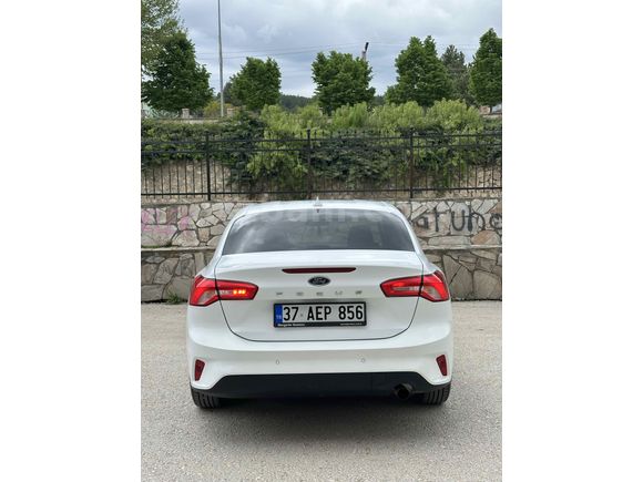 2019 FOCUS PARÇA BOYALI 216 KM  SERVİS BAKIMLI TAKASA AÇIK 