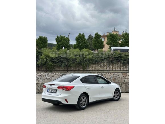2019 FOCUS PARÇA BOYALI 216 KM  SERVİS BAKIMLI TAKASA AÇIK 