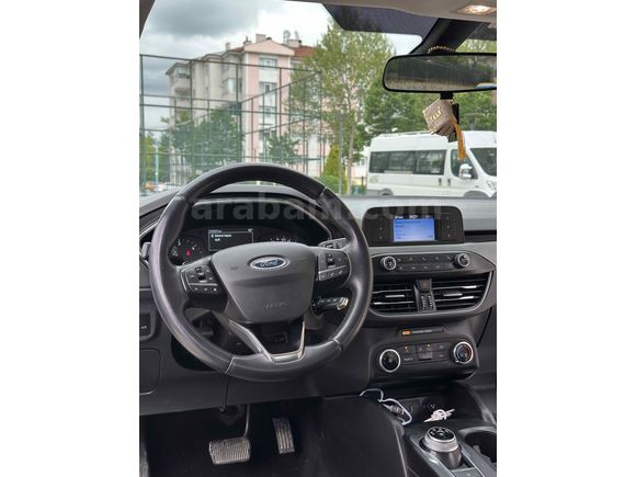 2019 FOCUS PARÇA BOYALI 216 KM  SERVİS BAKIMLI TAKASA AÇIK 