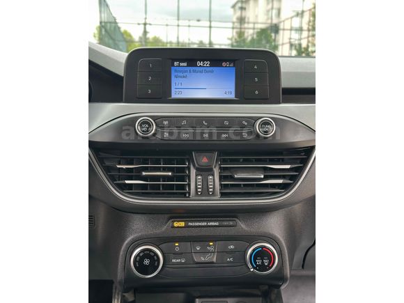 2019 FOCUS PARÇA BOYALI 216 KM  SERVİS BAKIMLI TAKASA AÇIK 