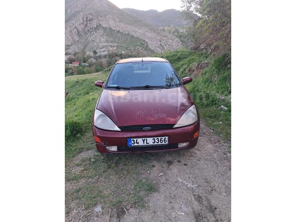 Sahibinden Ford Focus 1.6 Ghia 2001 Model