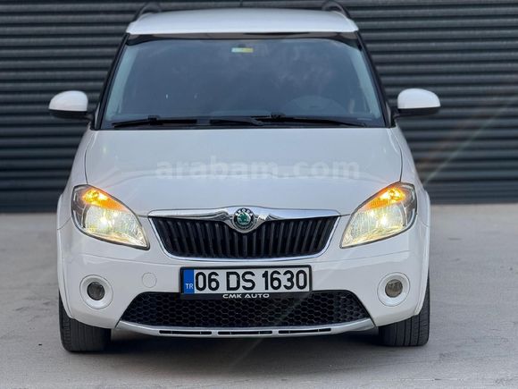 Sahibinden Skoda Fabia 1.6 TDI Scout 2012 Model  389.000 km Beyaz
