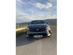 2023 MODEL CLİO 5,5
