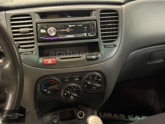 Kia Rio 1.5 CRDI 110 Hp Temiz Aile Aracı
