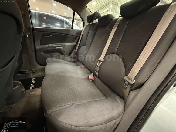 Kia Rio 1.5 CRDI 110 Hp Temiz Aile Aracı