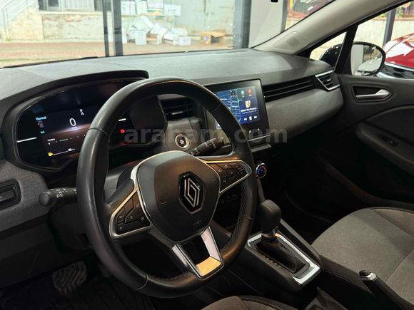 UYSAL OTOMOTİV 2023 RENAULT CLİO 1.0TCE EVOLUTİON+GSR