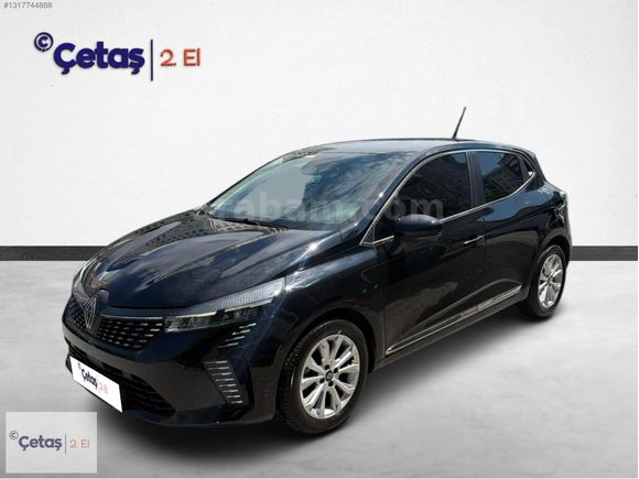 ÇETAŞ RENAULT MAHMUTBEY'DEN 2025 CLİO SİYAH ÇELİK JANT 15.000KM