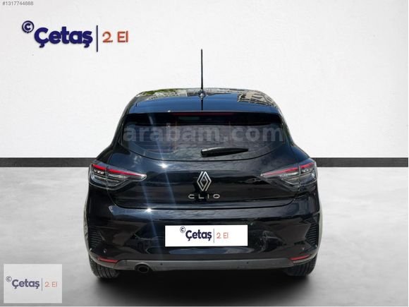 ÇETAŞ RENAULT MAHMUTBEY'DEN 2025 CLİO SİYAH ÇELİK JANT 15.000KM