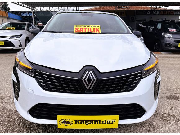 BOYASIZ 2024 32,928 KMDE CLİO 1,0 TCE EVOLUTİON X-TRONİC GSR2