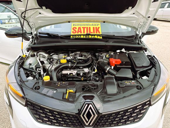 BOYASIZ 2024 32,928 KMDE CLİO 1,0 TCE EVOLUTİON X-TRONİC GSR2