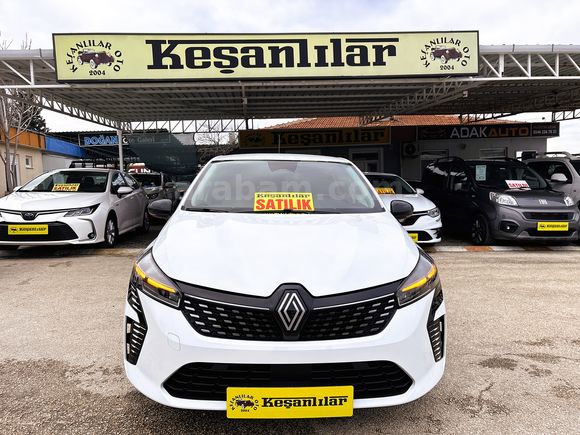 BOYASIZ 2024 32,928 KMDE CLİO 1,0 TCE EVOLUTİON X-TRONİC GSR2