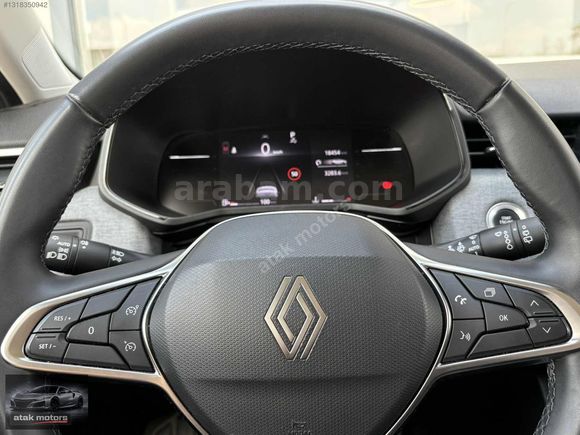 ATAK MOTORS'DAN 2025 CLIO EVOLUTION X-TRONIC 18.000 KM'DE