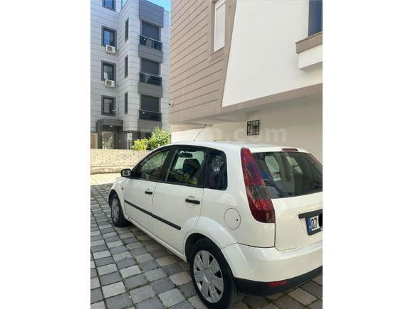 Sahibinden Ford Fiesta 1.4 TDCi Comfort 2006 Model