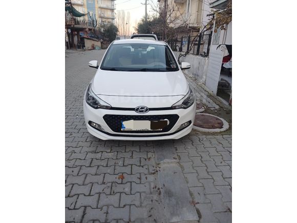 Sahibinden Hyundai i20 1.2 MPI Style 2017 Model
