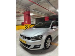 Volkswagen Golf 1.6 TDi BlueMotion Highline 2015 Model