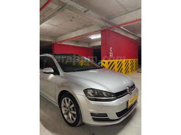 Volkswagen Golf 1.6 TDi BlueMotion Highline 2015 Model