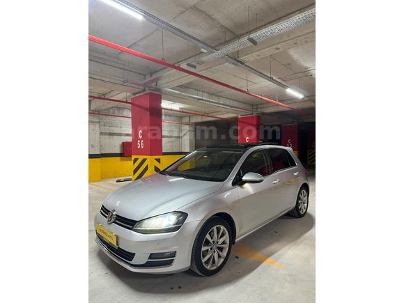 Volkswagen Golf 1.6 TDi BlueMotion Highline 2015 Model