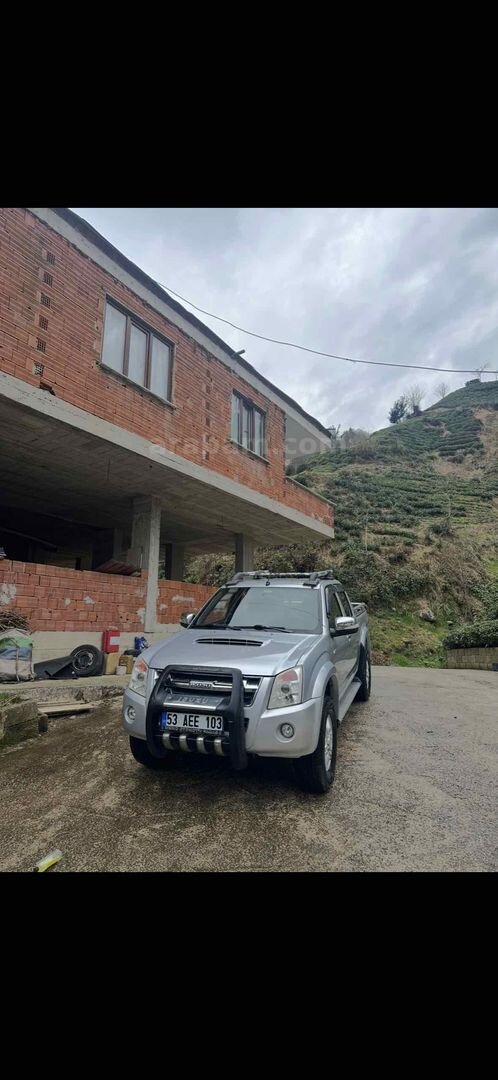 Sahibinden Isuzu D-Max 2.5 4x2 2011 Model 1