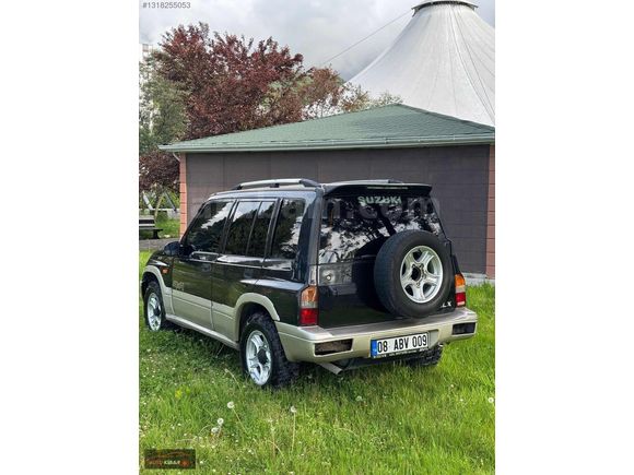 AUTO KİBAR-2000 MODEL SUZİKİ VİTARA 1.6JLX 4*4 MANUEL