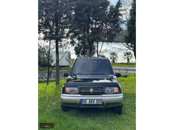 AUTO KİBAR-2000 MODEL SUZİKİ VİTARA 1.6JLX 4*4 MANUEL