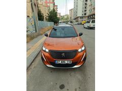 Sahibinden Peugeot 2008 1.2 PureTech Allure 2023 Model  25.000 km Turuncu