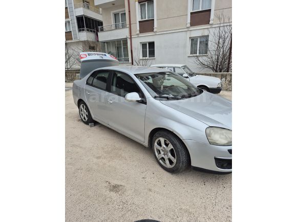 Sahibinden Volkswagen Jetta 1.6 Midline 2006 Model