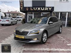 LUXURY AUTODAN//HATASIZ//CAM TAVAN//KOLTUK ISITMA//DOLUU//SÜPERB
